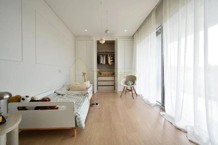 Moradia T4 para Venda em Santa Barbara de Nexe Foto 20