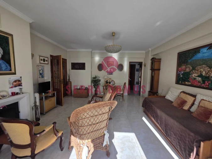 Apartamento T3 para Venda em Rio de Mouro Foto 2