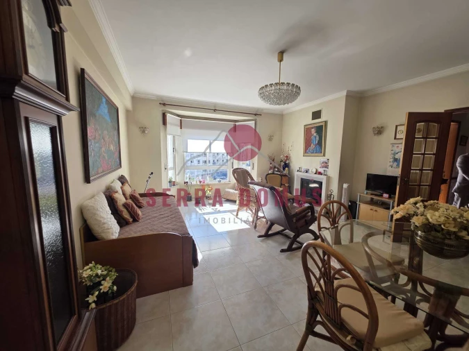 Apartamento T3 para Venda em Rio de Mouro Foto 1