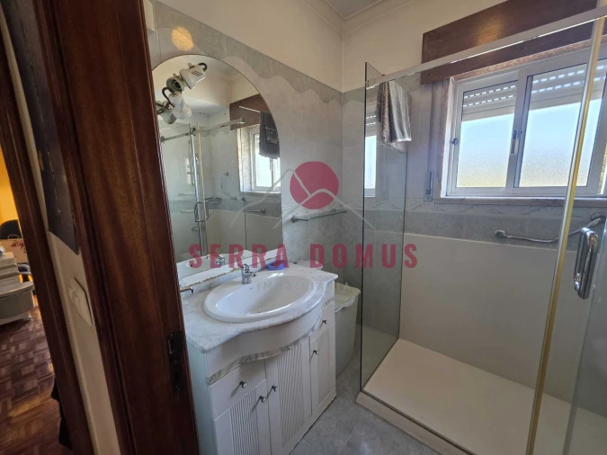 Apartamento T3 para Venda em Rio de Mouro Foto 9