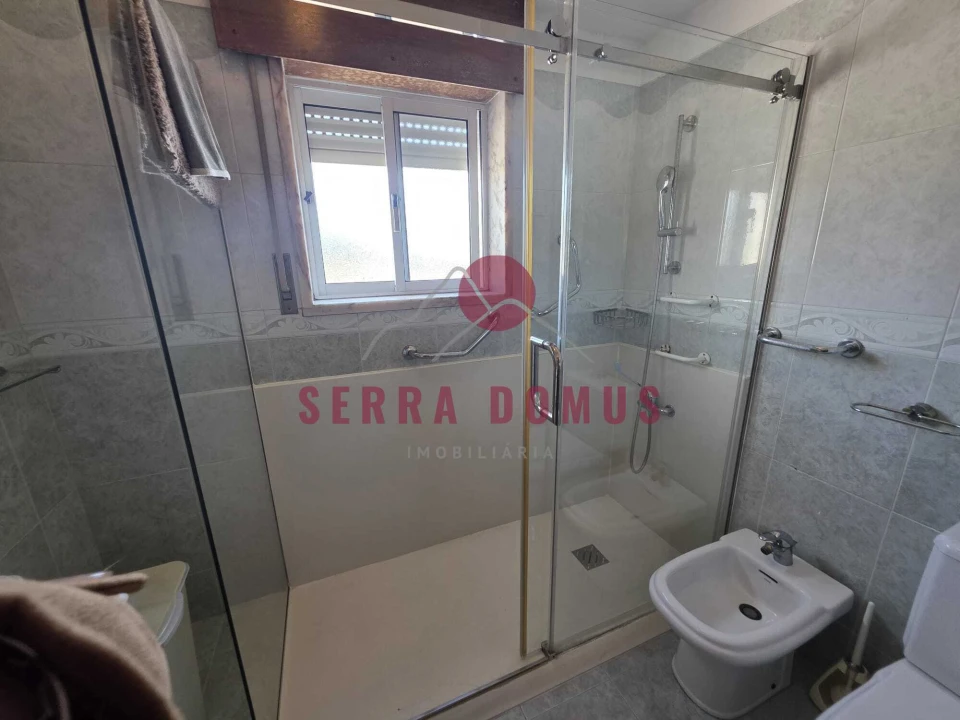 Apartamento T3 para Venda em Rio de Mouro Foto 7