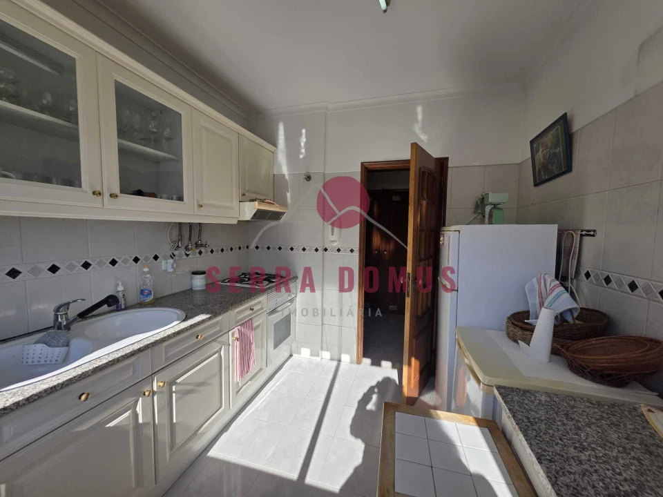 Apartamento T3 para Venda em Rio de Mouro Foto 16