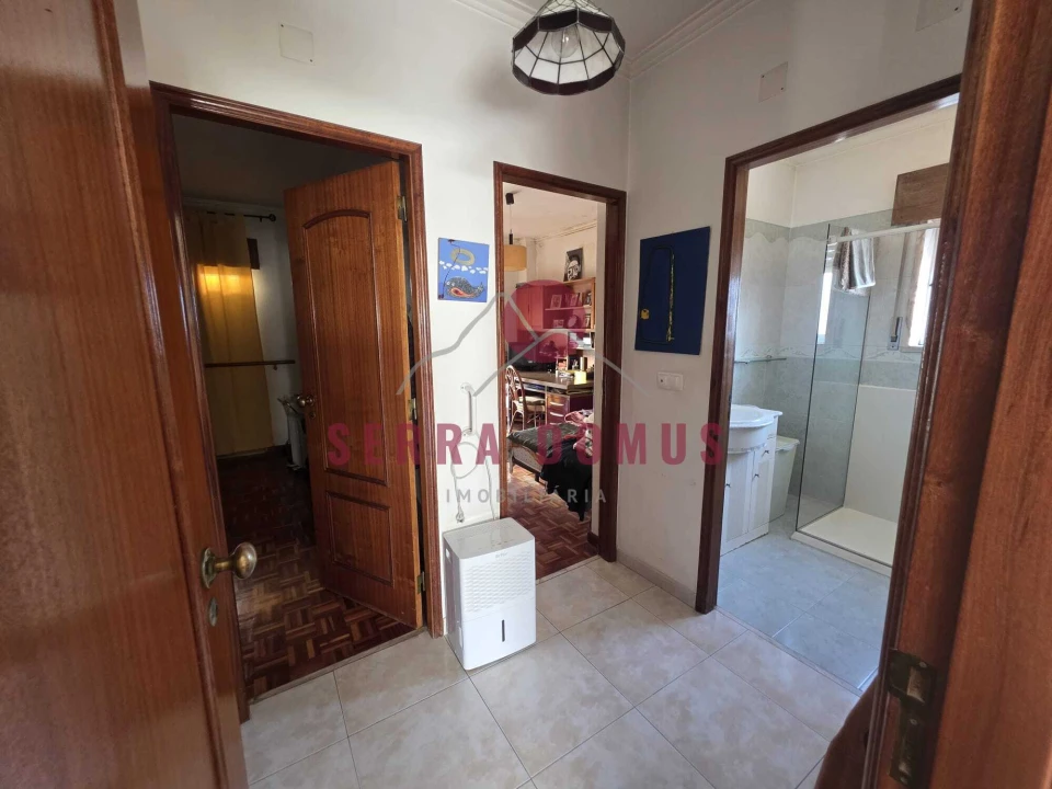 Apartamento T3 para Venda em Rio de Mouro Foto 11