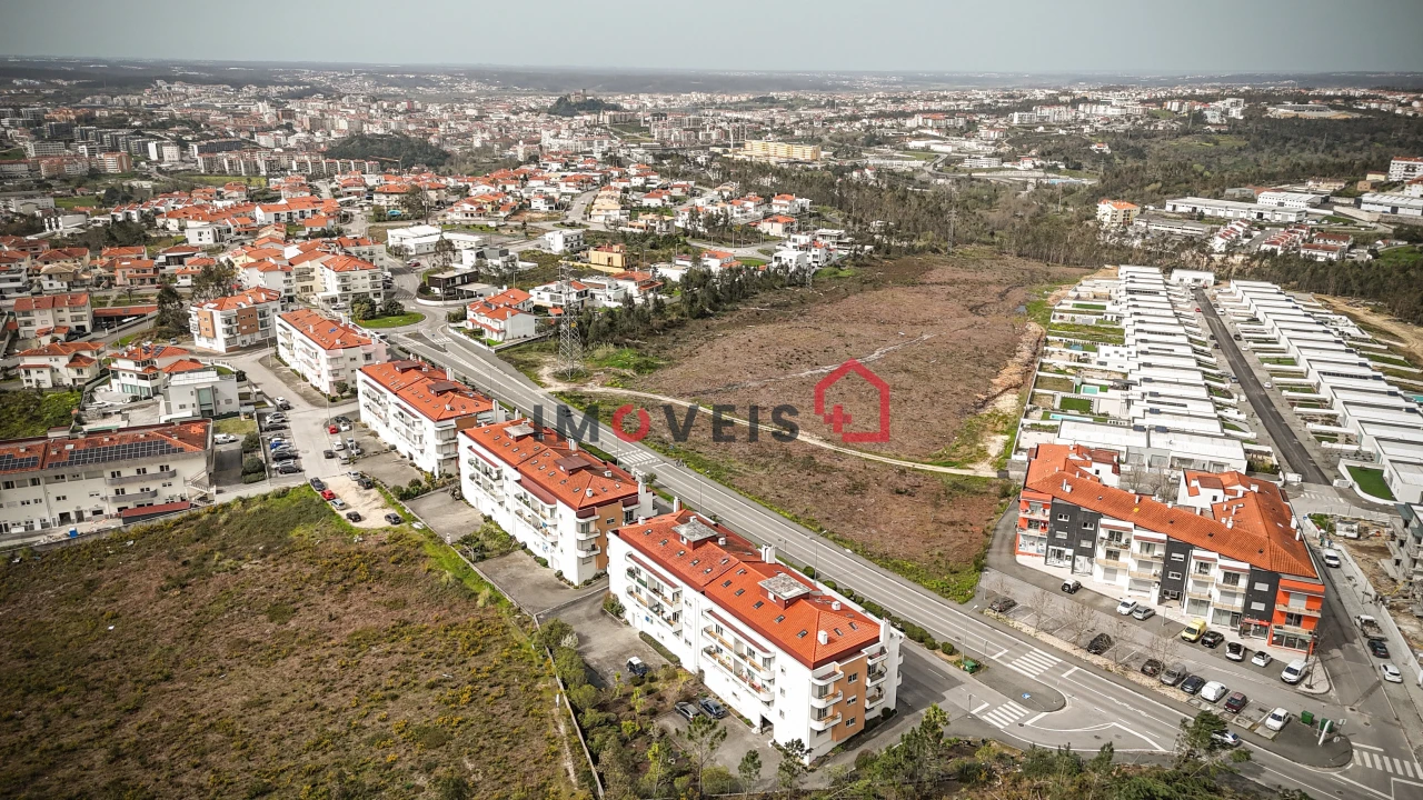 Apartamento T3 para Venda em Leiria, Pousos, Barreira e Cortes Foto 1