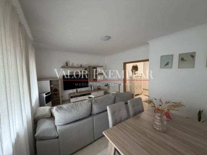 Apartamento T3 para Venda em Atalaia e Alto Estanqueiro-Jardia Foto 2