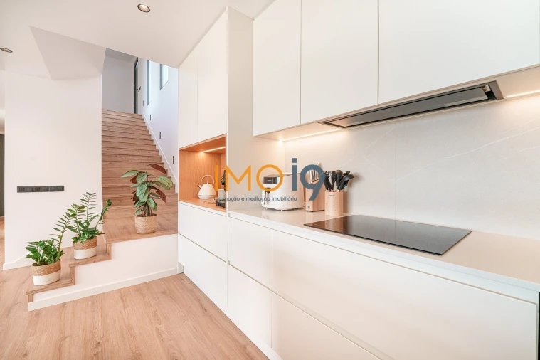 Moradia T4 para Venda em Fatima Foto 16