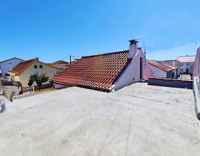 Moradia T2 para Venda em Vila Nova da Barquinha Foto 14