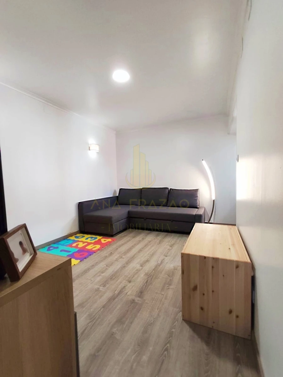 Moradia T2 para Venda em Vila Nova da Barquinha Foto 9