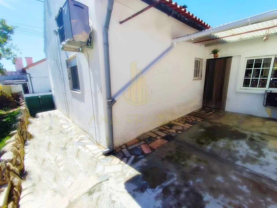 Moradia T2 para Venda em Vila Nova da Barquinha Foto 12