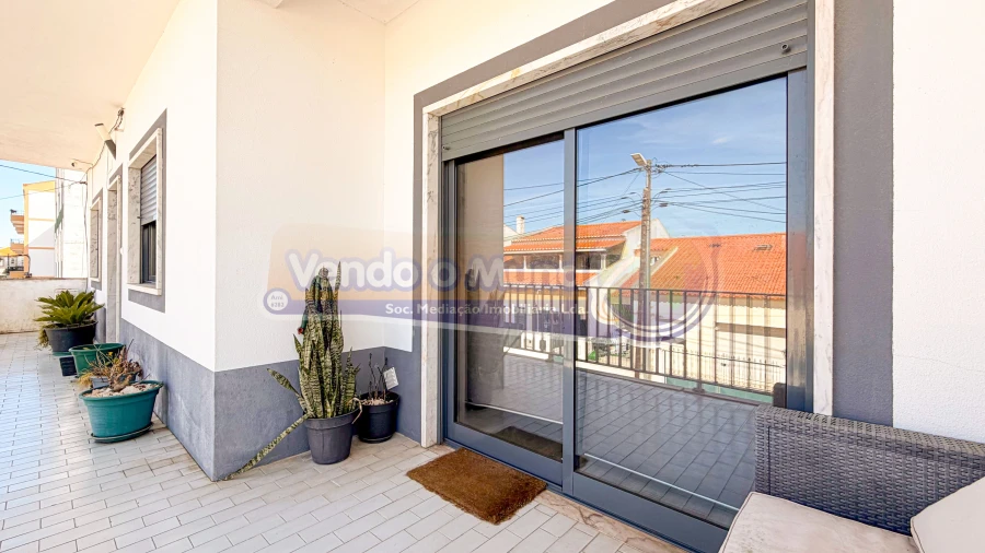 Moradia T3 para Venda em Samora Correia Foto 1