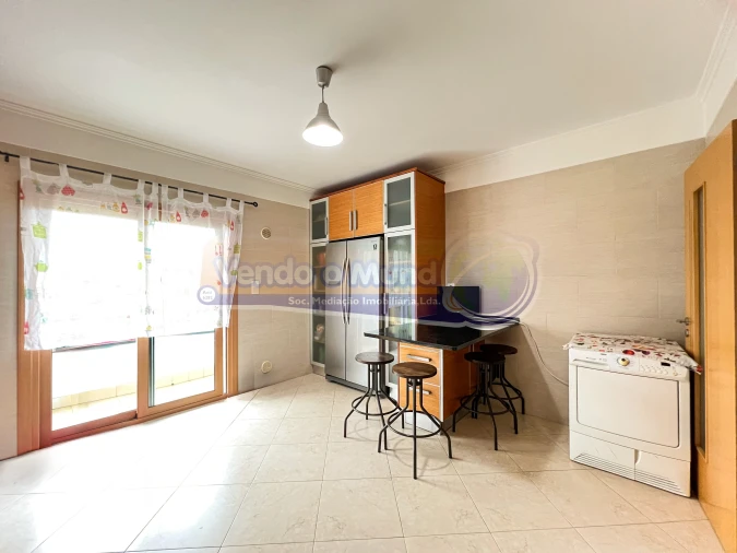 Apartamento T3 para Venda em Samora Correia Foto 6