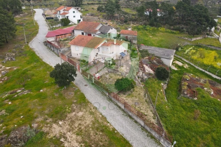 Moradia T4 para Venda em Valpaços e Sanfins Foto 4