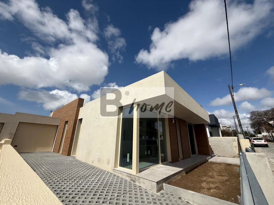 Moradia T3 para Venda em Charneca de Caparica e Sobreda Foto 12