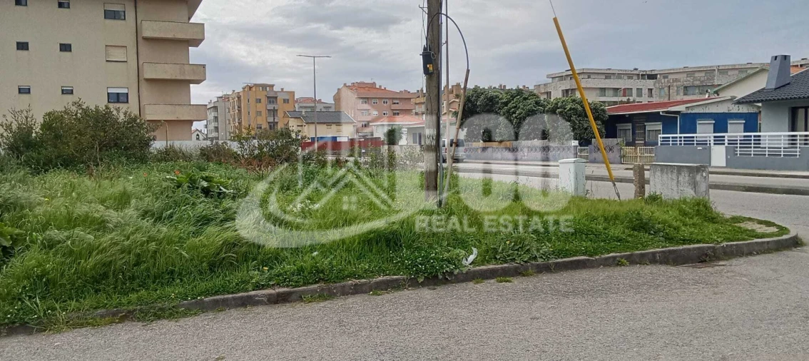 Terreno para Venda em Esmoriz Foto 3