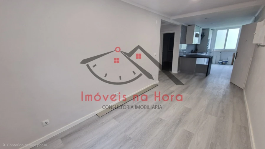 Apartamento T2 para Venda em Benfica Foto 7