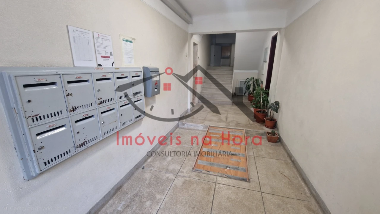 Apartamento T2 para Venda em Benfica Foto 16