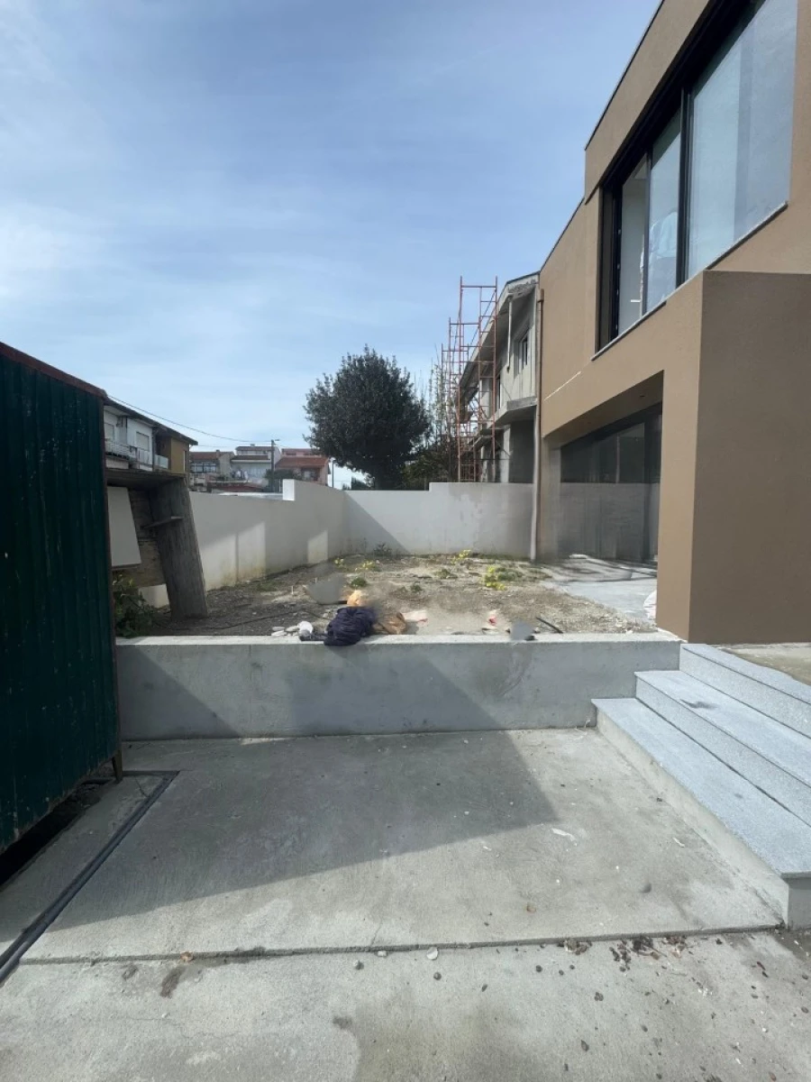 Quinta T3 para Venda em Gulpilhares e Valadares Foto 8