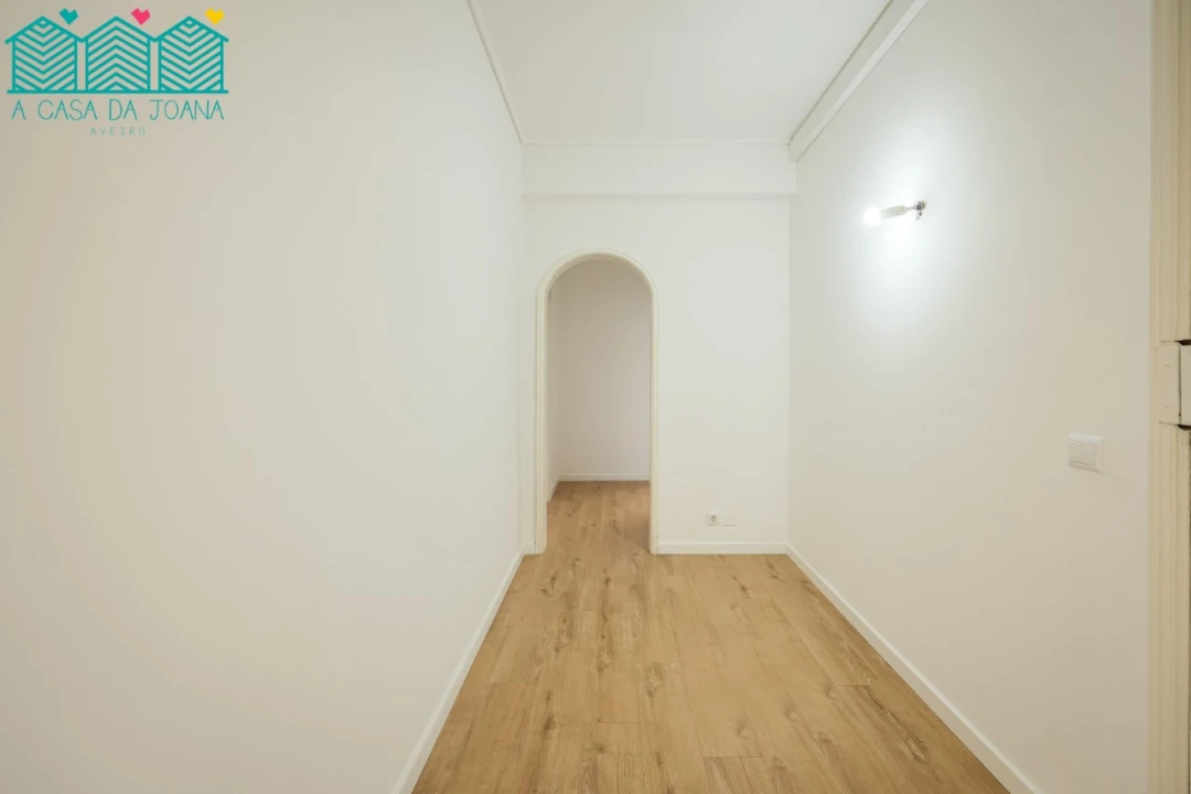 Apartamento T3 para Arrendamento em Glória e Vera Cruz Foto 8