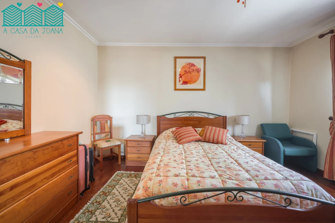 Moradia T4 para Venda em Esgueira Foto 7