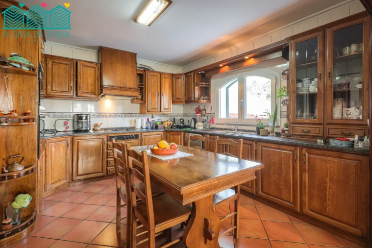 Moradia T4 para Venda em Esgueira Foto 11