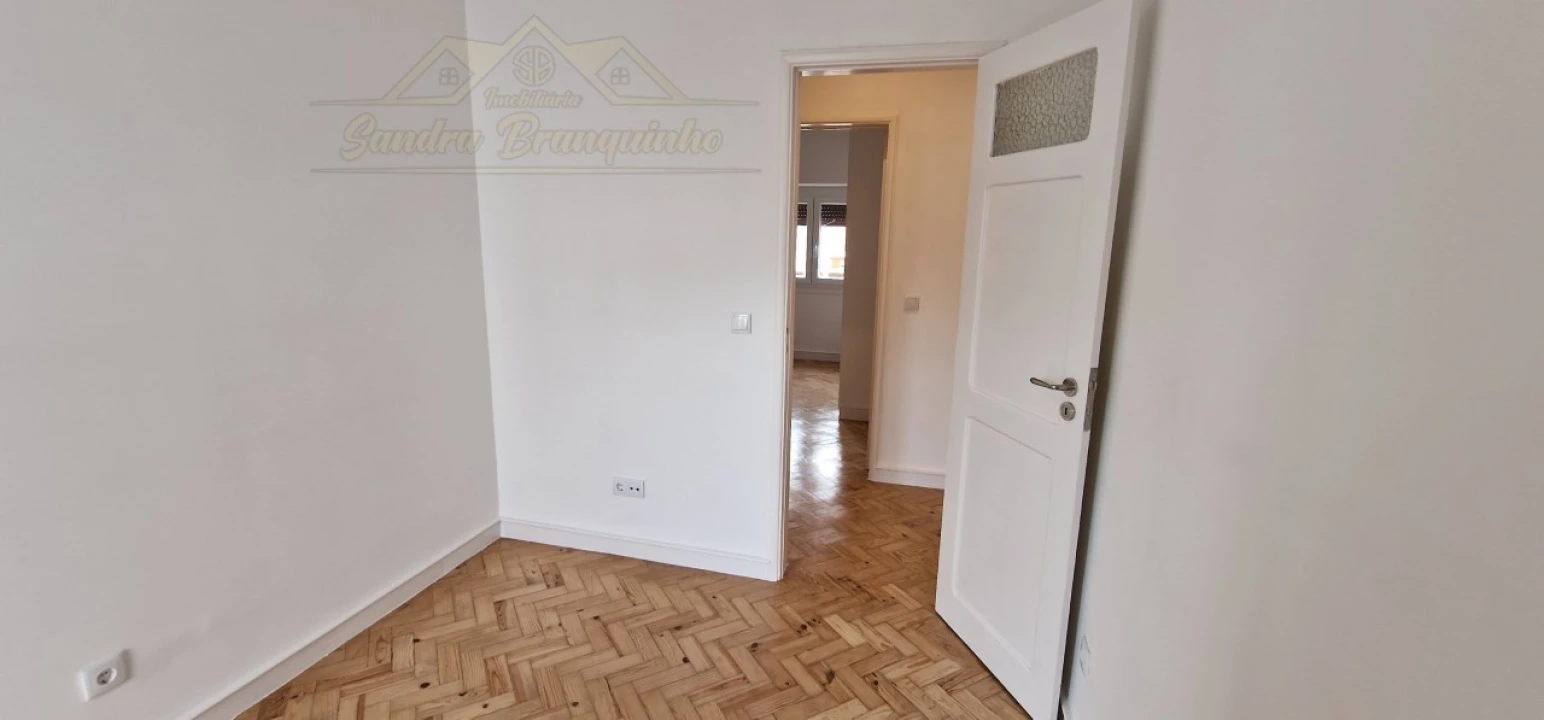 Apartamento T3 para Venda em Santa Maria, São Pedro e Matacães Foto 9