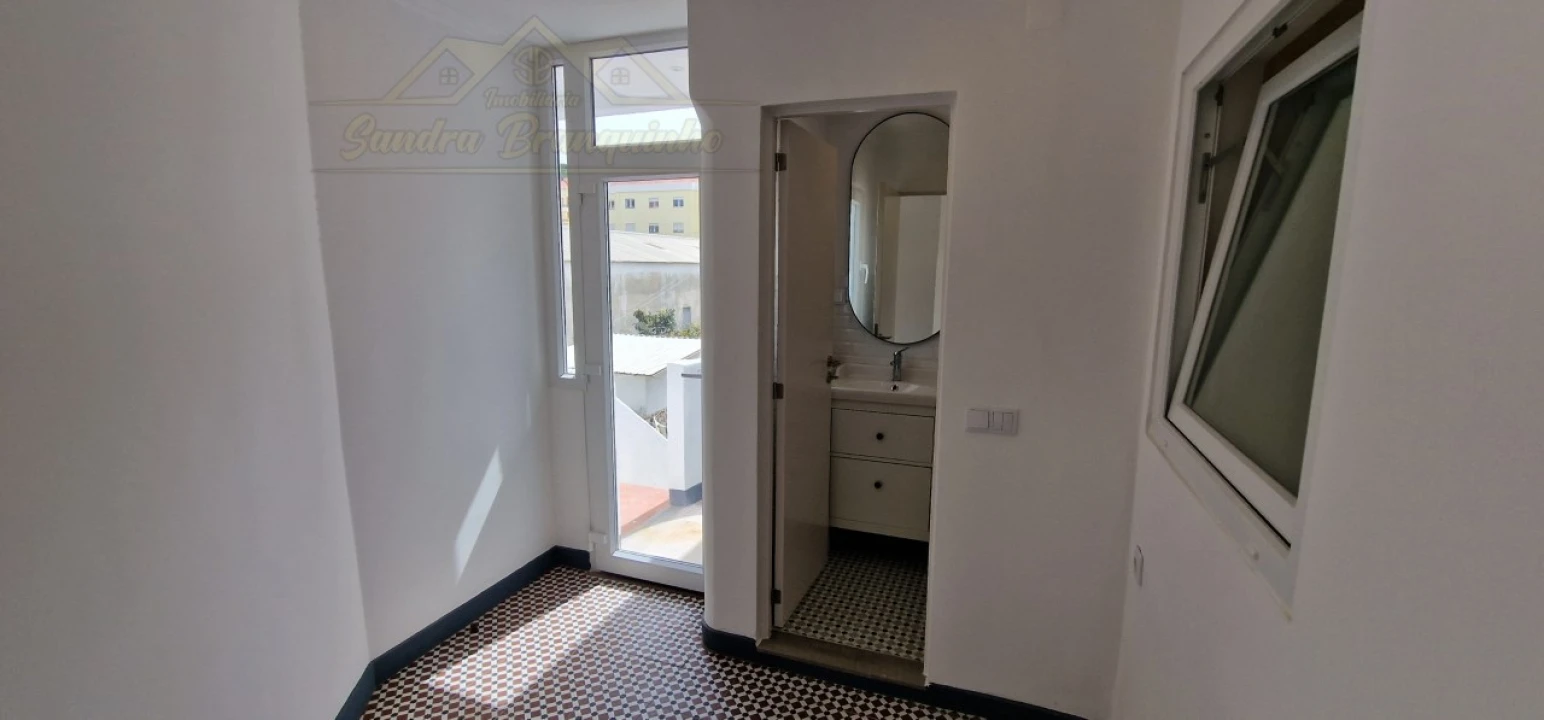 Apartamento T3 para Venda em Santa Maria, São Pedro e Matacães Foto 31