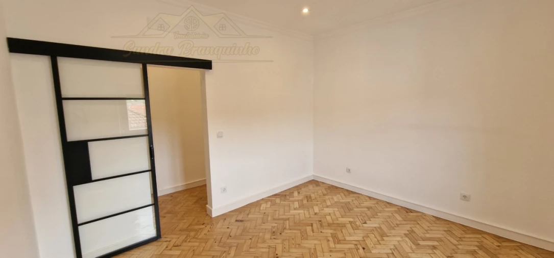 Apartamento T3 para Venda em Santa Maria, São Pedro e Matacães Foto 6