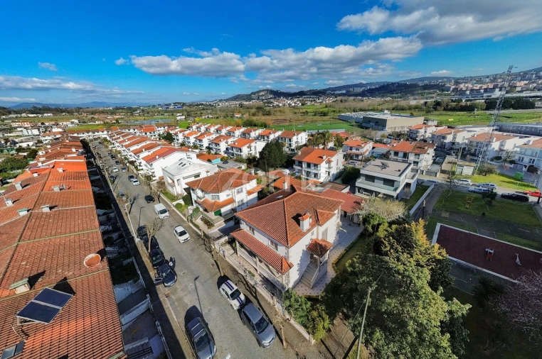 Moradia T5 para Venda em Merelim (São Pedro) e Frossos Foto 43