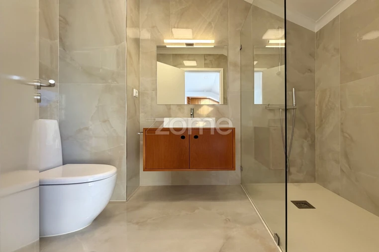 Apartamento T3 para Venda em São Felix da Marinha Foto 17