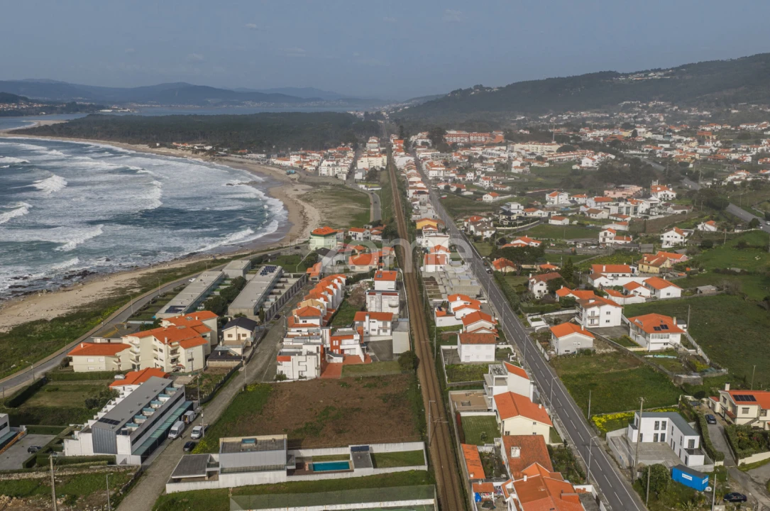 Terreno para Venda em Moledo e Cristelo Foto 19