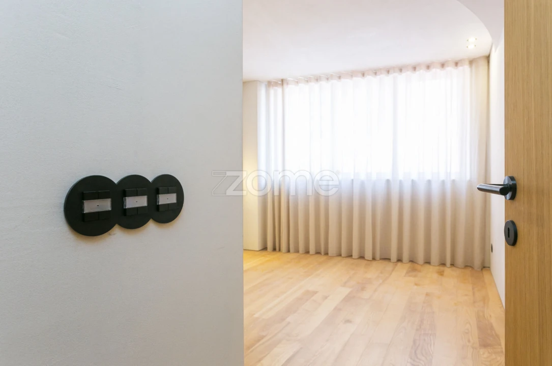 Apartamento T1 para Venda em Cedofeita, Santo Ildefonso, Sé, Miragaia, São Nicolau e Vitória Foto 1