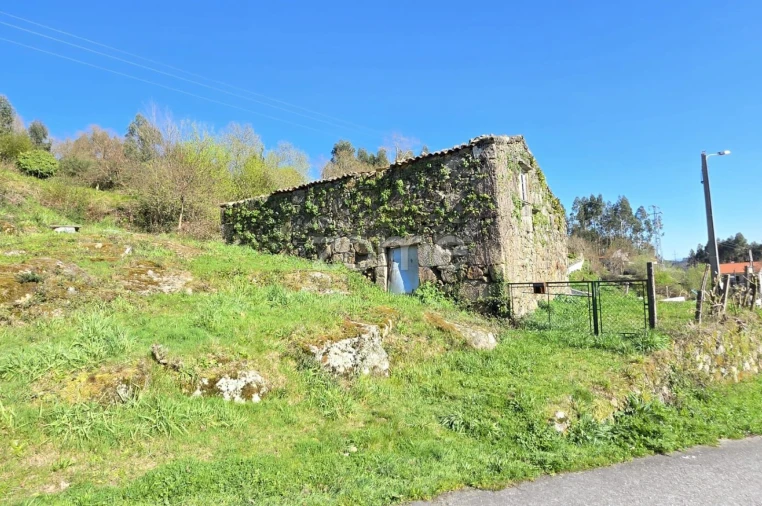 Moradia T1 para Venda em Ribeira do Neiva Foto 1