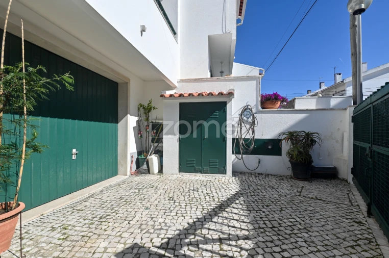 Moradia T7 para Venda em Rio de Mouro Foto 16