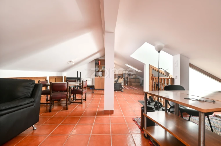 Moradia T7 para Venda em Rio de Mouro Foto 43