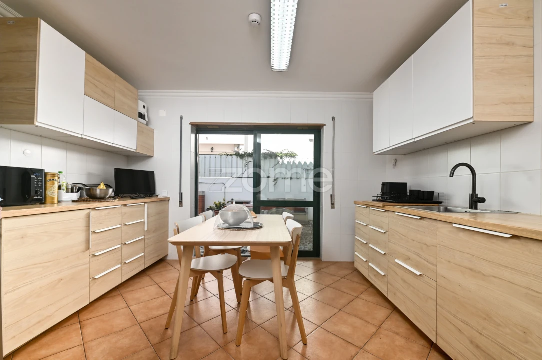 Moradia T7 para Venda em Rio de Mouro Foto 22