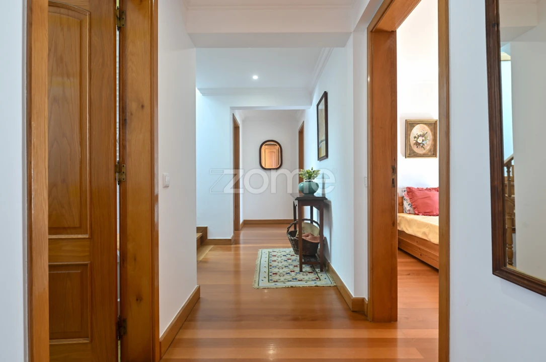 Moradia T7 para Venda em Rio de Mouro Foto 27