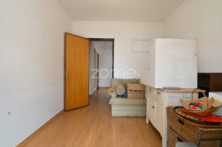 Apartamento T3 para Venda em Carcavelos e Parede Foto 21