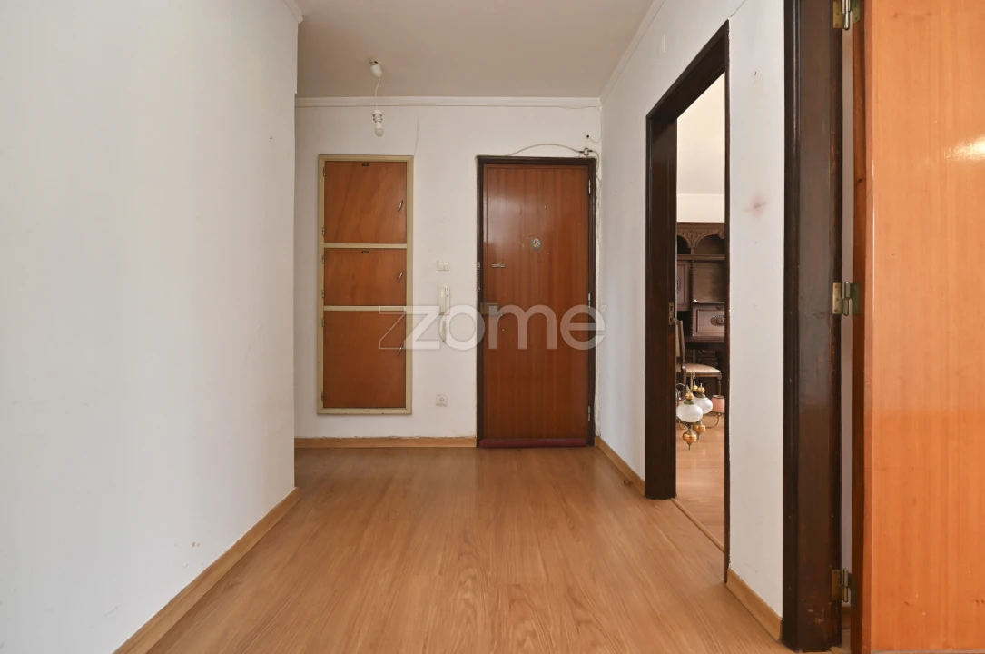Apartamento T3 para Venda em Carcavelos e Parede Foto 4