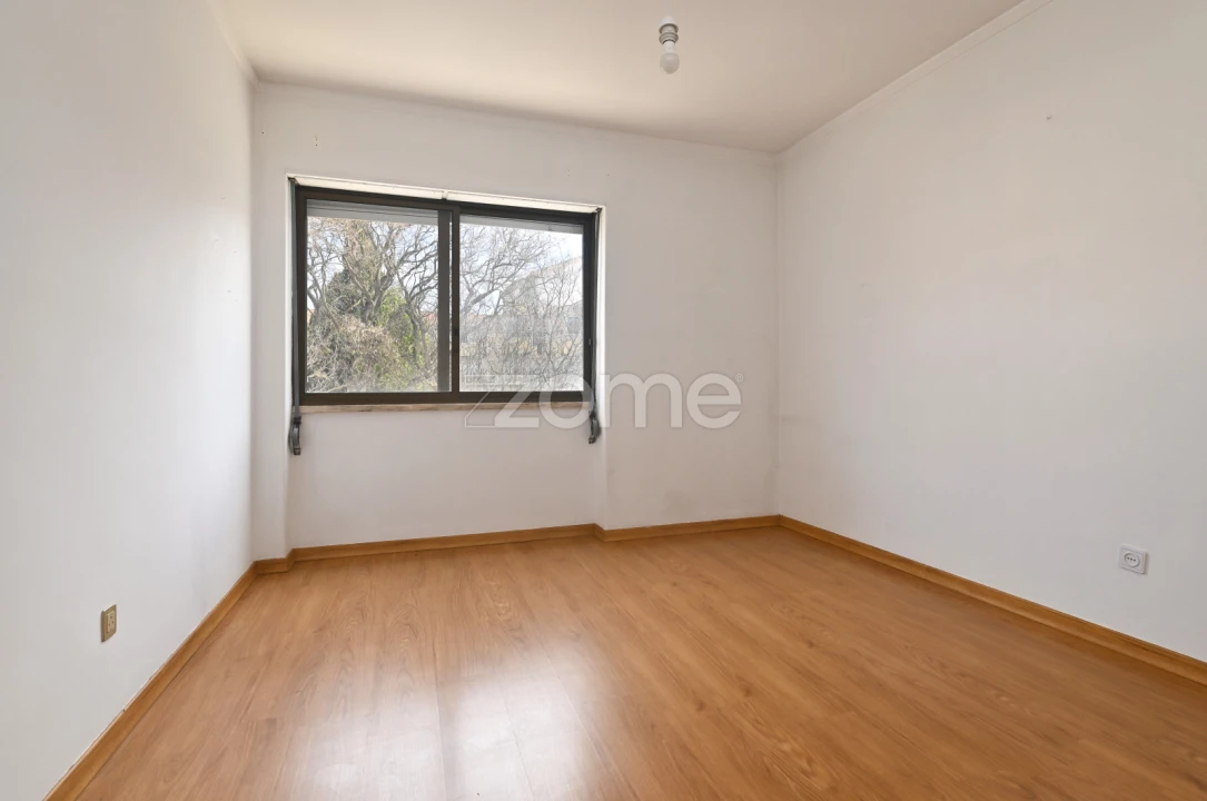 Apartamento T3 para Venda em Carcavelos e Parede Foto 10