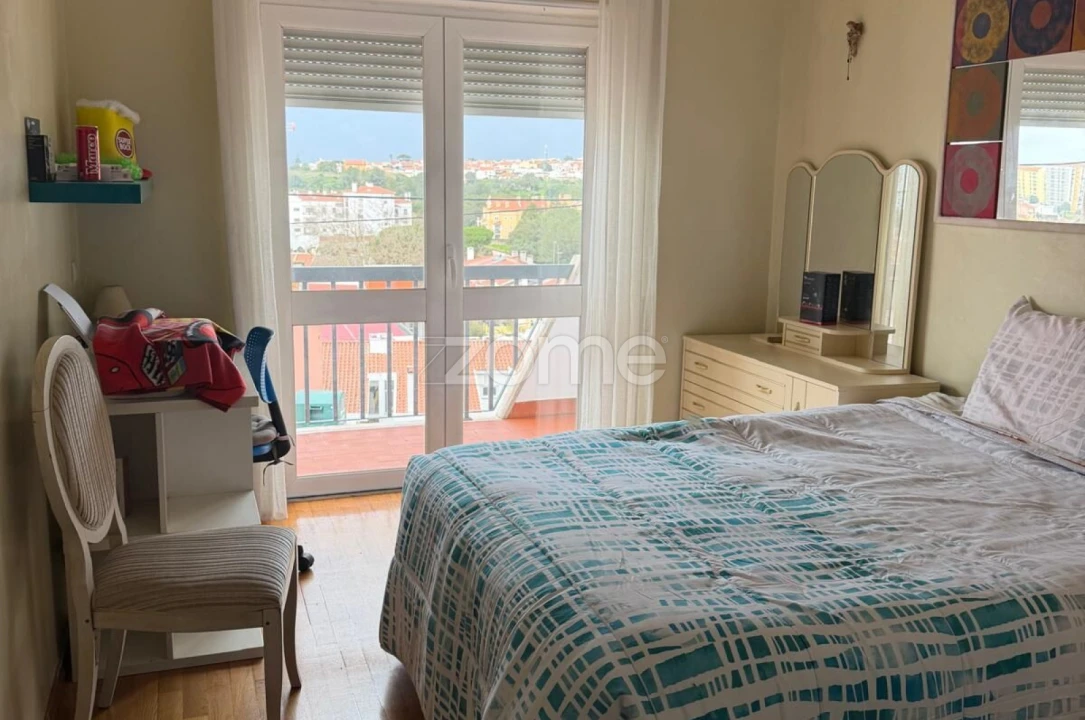 Apartamento T2 para Venda em Alcabideche Foto 7