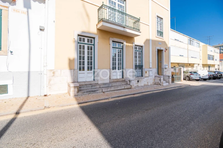 Moradia T5 para Venda em Carcavelos e Parede Foto 2