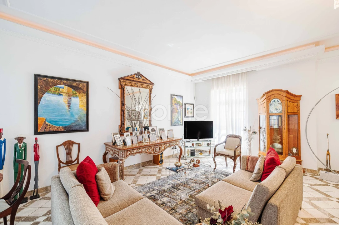 Moradia T5 para Venda em Carcavelos e Parede Foto 19