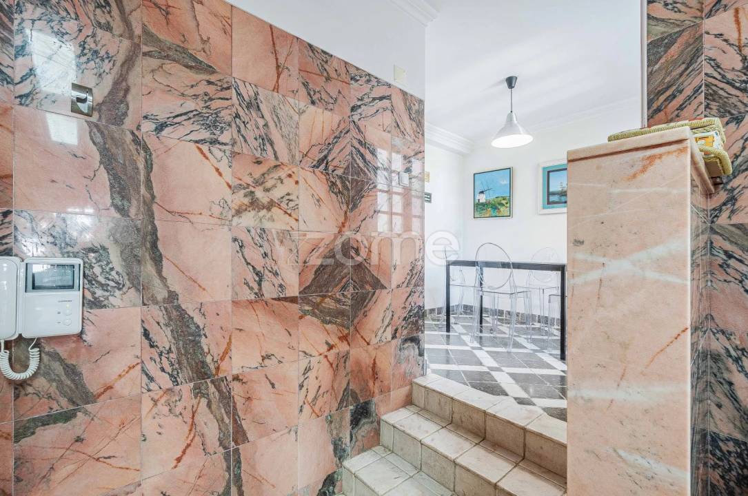 Moradia T5 para Venda em Carcavelos e Parede Foto 30