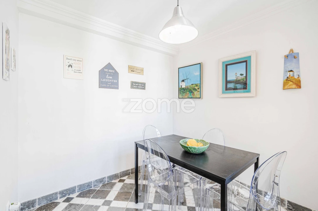 Moradia T5 para Venda em Carcavelos e Parede Foto 31