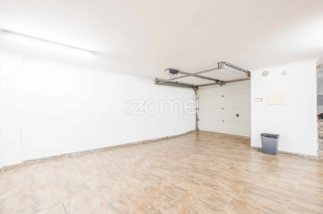 Moradia T5 para Venda em Carcavelos e Parede Foto 75