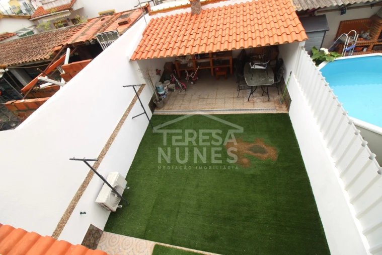 Moradia T2 para Venda em Quinta do Conde Foto 15