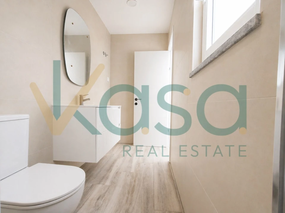 Apartamento T1 para Venda em Alto do Seixalinho, Santo André e Verderena Foto 8