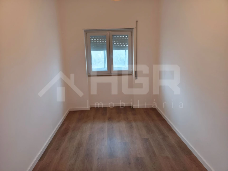 Apartamento T1 para Venda em Alto do Seixalinho, Santo André e Verderena Foto 7