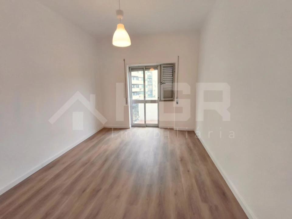 Apartamento T1 para Venda em Alto do Seixalinho, Santo André e Verderena Foto 12