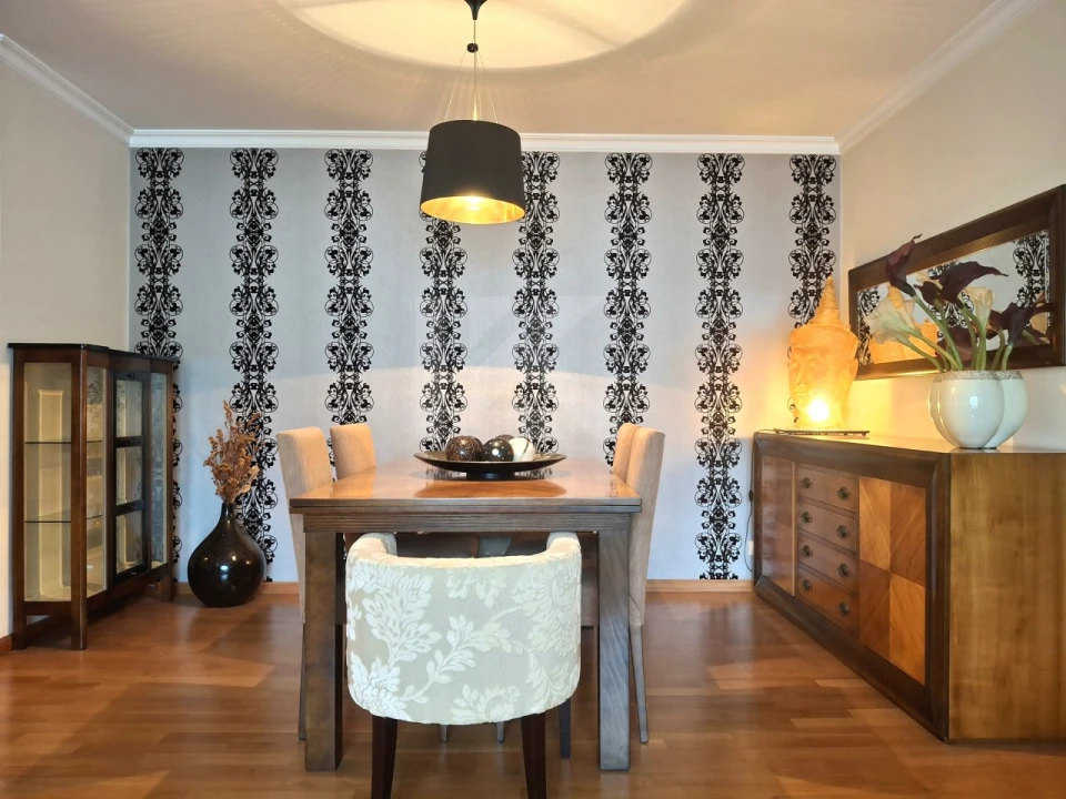 Apartamento T3 para Arrendamento em Funchal (Se) Foto 2